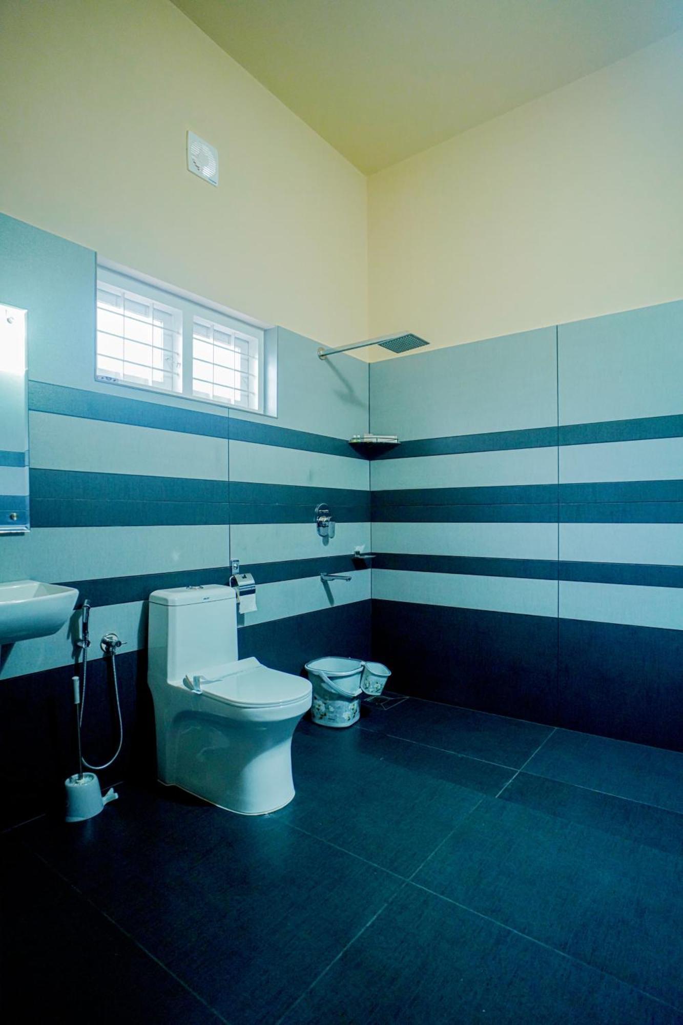 Falcon Riverview Resorts Kuttampuzha Dış mekan fotoğraf