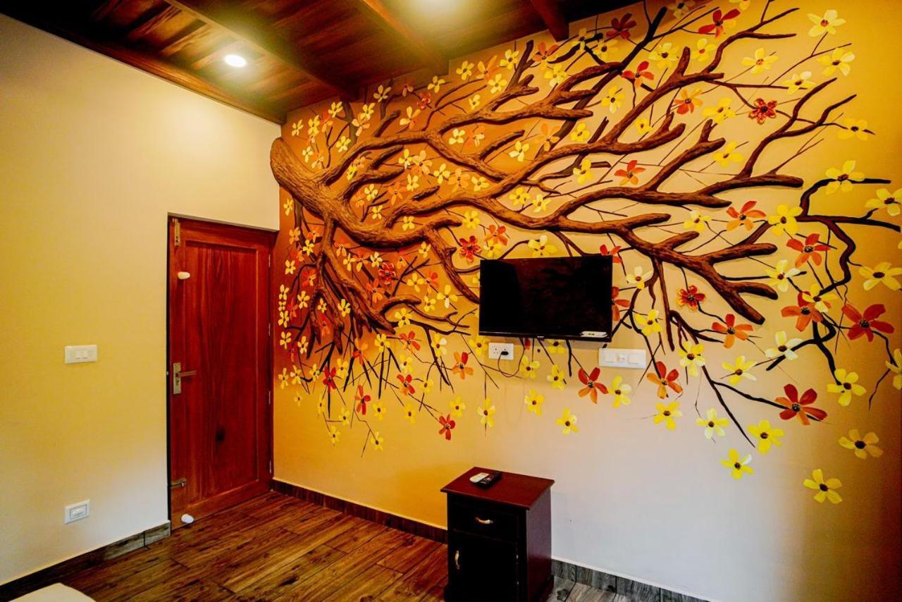 Falcon Riverview Resorts Kuttampuzha Dış mekan fotoğraf