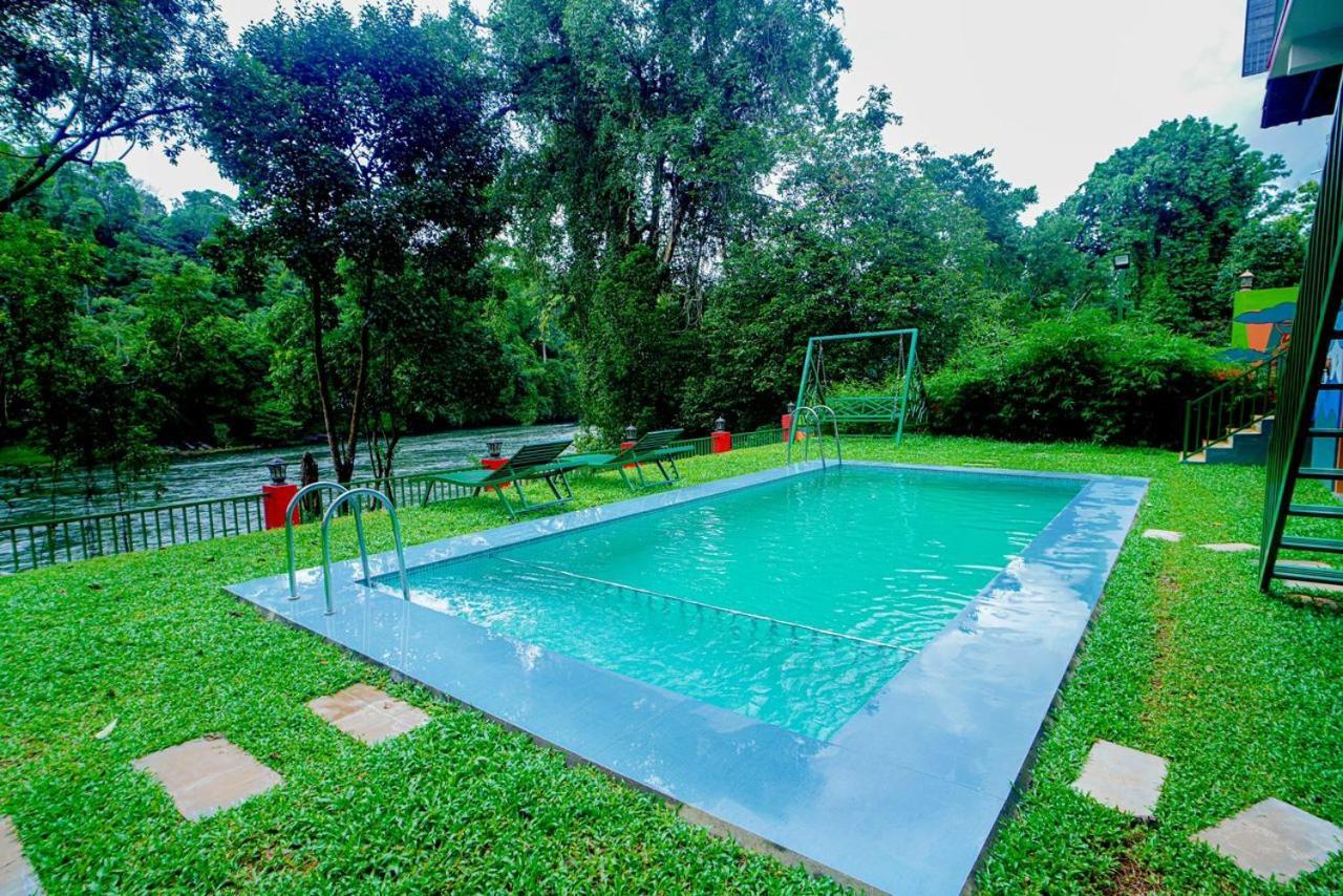 Falcon Riverview Resorts Kuttampuzha Dış mekan fotoğraf